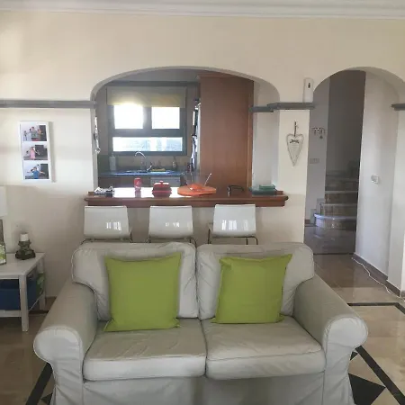 Luxury 3bed With Heated Private Pool, Full Sky And Free Wifi Villa *