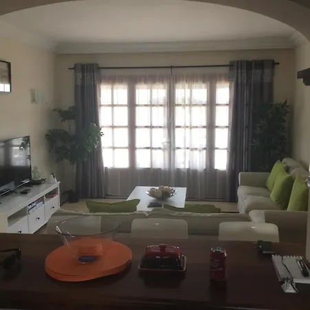 Luxury 3bed With Heated Private Pool, Full Sky And Free Wifi *