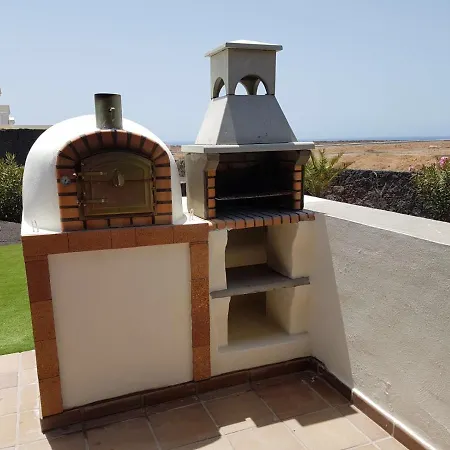 Villa Luxury 3bed With Heated Private Pool, Full Sky And Free Wifi Playa Blanca (Lanzarote)